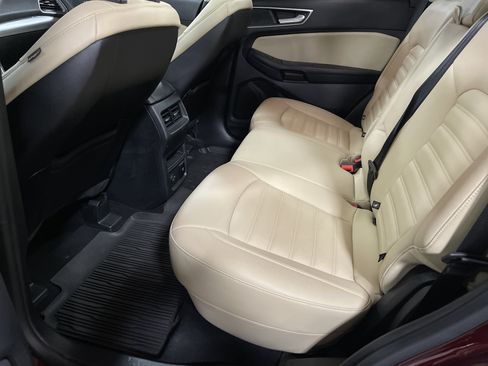 Used 2022 Ford Edge SEL w/ Convenience Package image 13