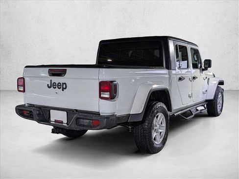 Used 2021 Jeep Gladiator Sport image 5