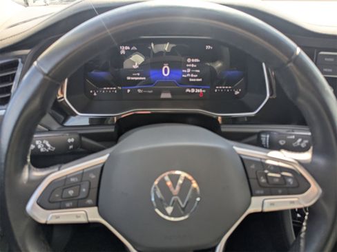 Used 2024 Volkswagen Jetta SE image 27