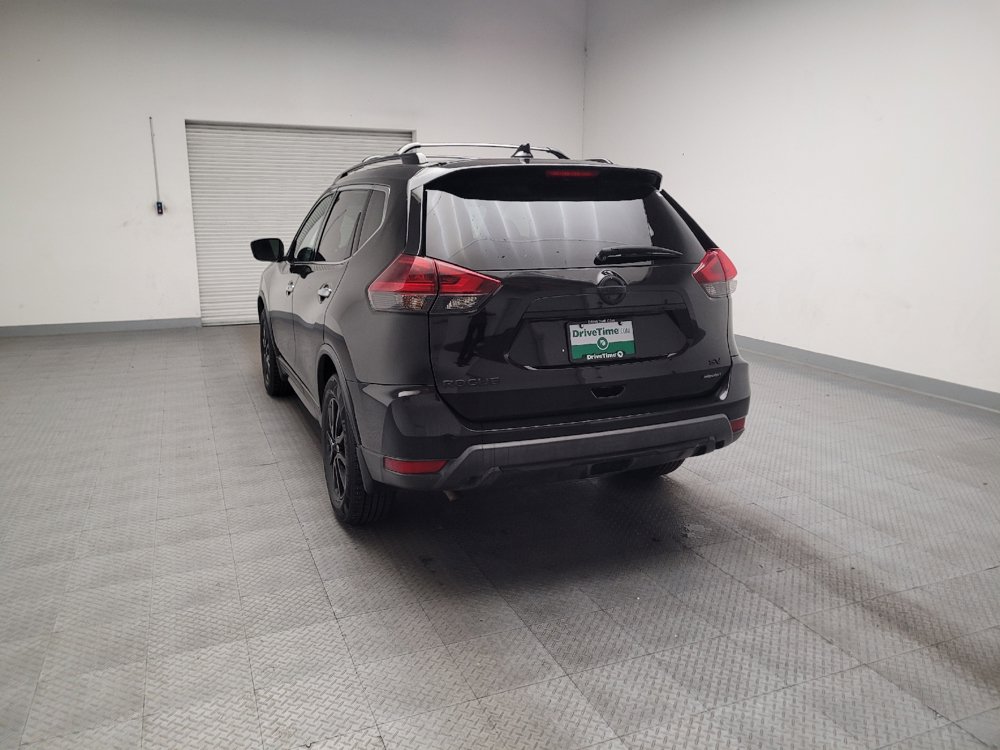 Used 2018 Nissan Rogue SV FWD image 6
