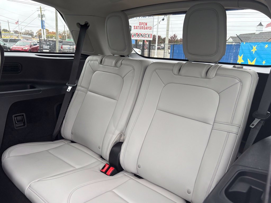 Used 2025 Lincoln Aviator Reserve w/ Equipment Group 201A AWD/4WD image 20