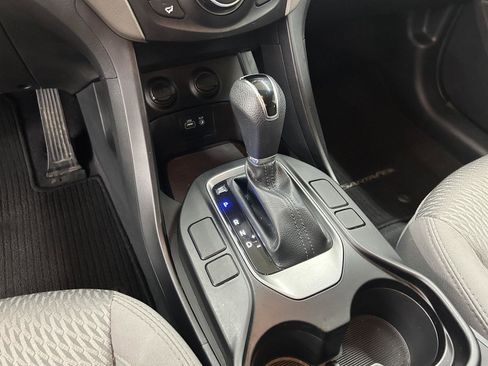 Used 2018 Hyundai Santa Fe Sport image 17