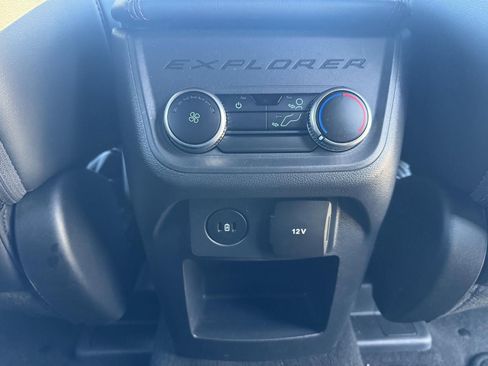 Used 2025 Ford Explorer ST-Line w/ ST-Line Street Pack image 29