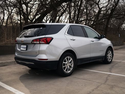 Used 2022 Chevrolet Equinox LT image 9