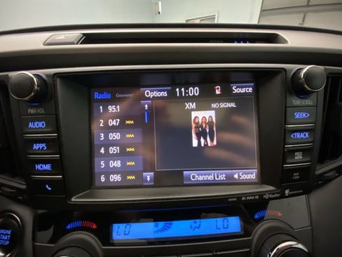 Used 2018 Toyota RAV4 Adventure AWD/4WD image 16