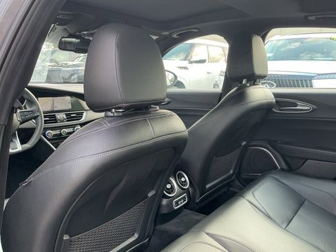 Used 2022 Alfa Romeo Giulia Ti image 27