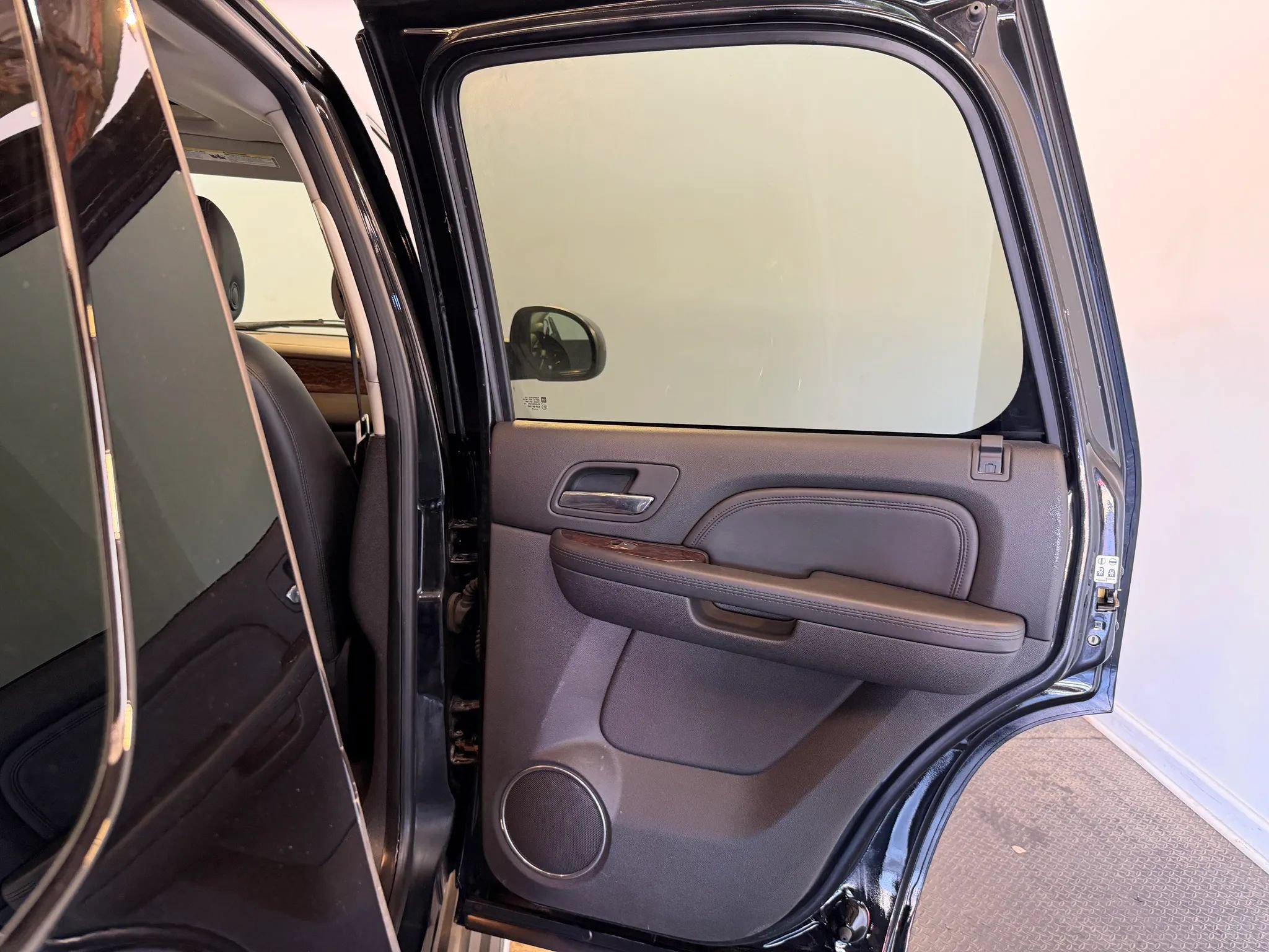 Used 2007 GMC Yukon Denali AWD/4WD image 29