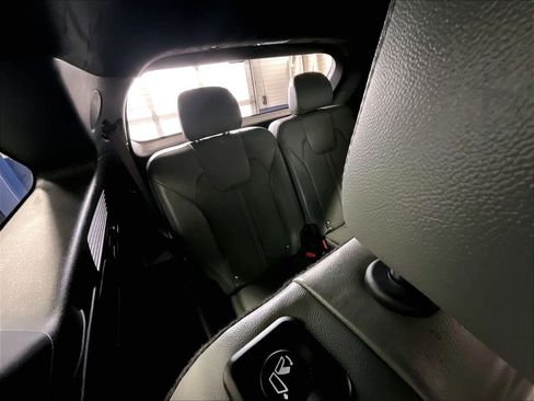Used 2024 Kia Sorento SX Prestige w/ Sage Leather Package AWD/4WD image 17