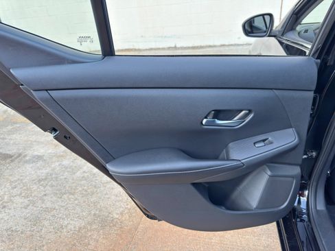 Used 2023 Nissan Sentra S FWD image 35