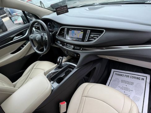 Used 2019 Buick Enclave Essence AWD/4WD image 18