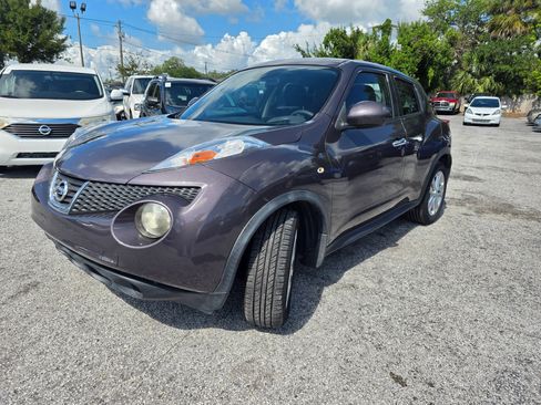 Used 2011 Nissan Juke S FWD image 3