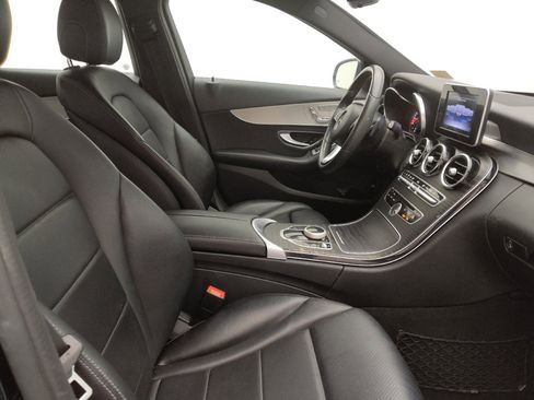 Used 2018 Mercedes-Benz C 300 Sedan w/ Premium Package image 21