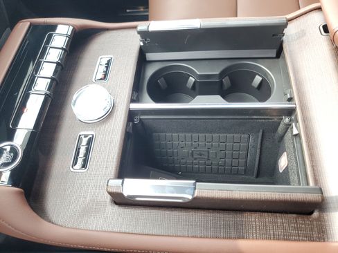 New 2026 Lincoln Navigator Reserve image 26