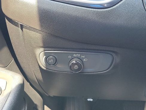 Used 2023 Chevrolet Equinox LT AWD/4WD image 14