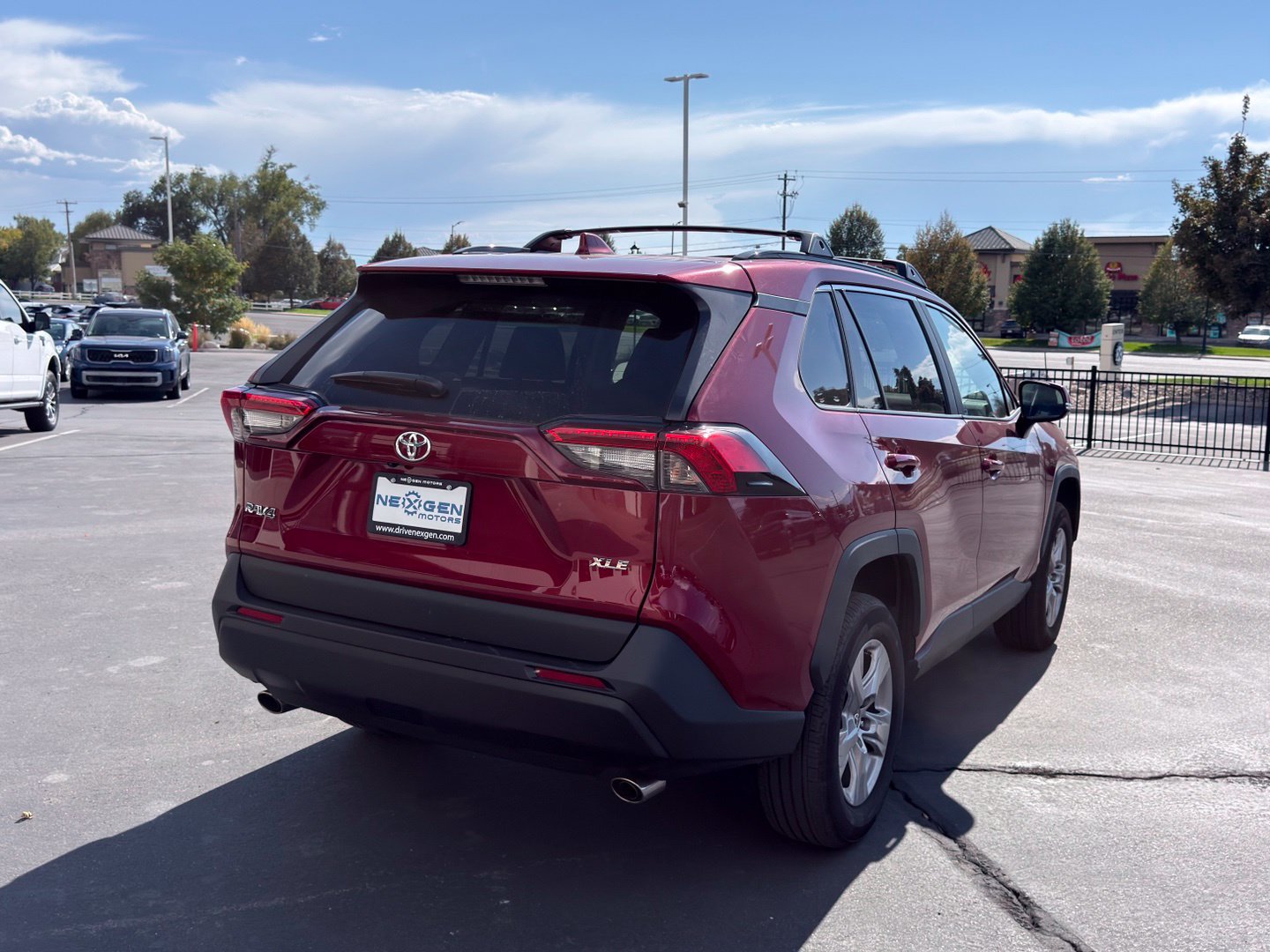 Used 2025 Toyota RAV4 XLE FWD image 10
