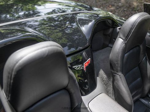 Used 2008 Chevrolet Corvette Convertible w/ Preferred Equipment Group RWD image 41