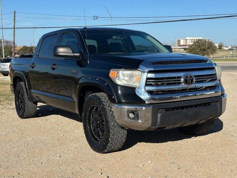 Used 2017 Toyota Tundra SR5 w/ SR5 Upgrade Package image 8