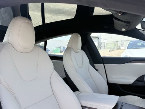 Used 2021 Tesla Model S Long Range image 47