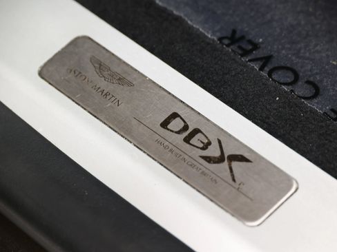 Used 2021 Aston Martin DBX AWD/4WD image 16