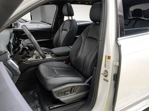 Used 2023 Audi Q7 2.0T Premium Plus w/ Premium Plus Package AWD/4WD image 35