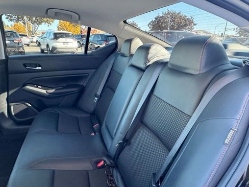 Used 2023 Nissan Altima 2.5 SR image 18