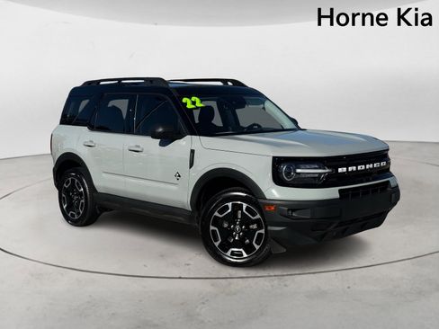 Used 2022 Ford Bronco Sport Outer Banks image 2