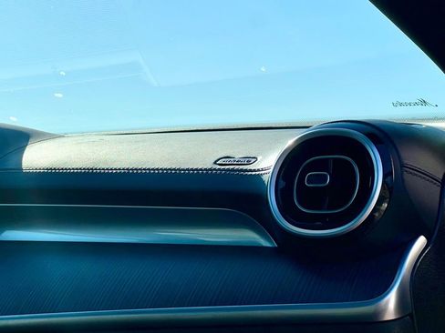 Certified 2025 Mercedes-Benz C 300 4MATIC Sedan image 32