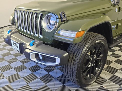Used 2023 Jeep Wrangler Unlimited Sahara AWD/4WD image 9