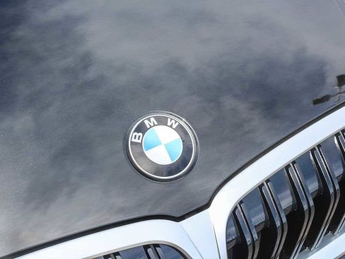 Used 2024 BMW 330i xDrive Sedan w/ Premium Package image 16