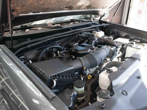 Used 2023 Toyota 4Runner Limited image 32