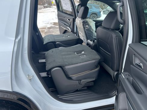 New 2026 Chevrolet Traverse High Country image 33