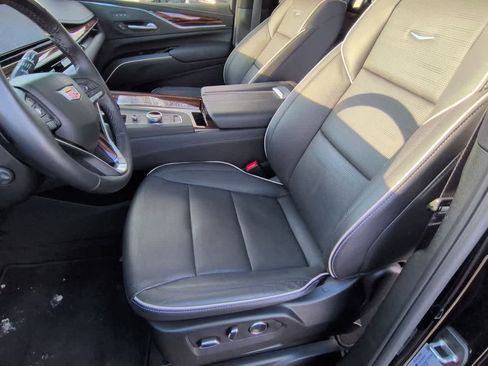 Certified 2024 Cadillac Escalade Premium Luxury w/ Performance Package image 16