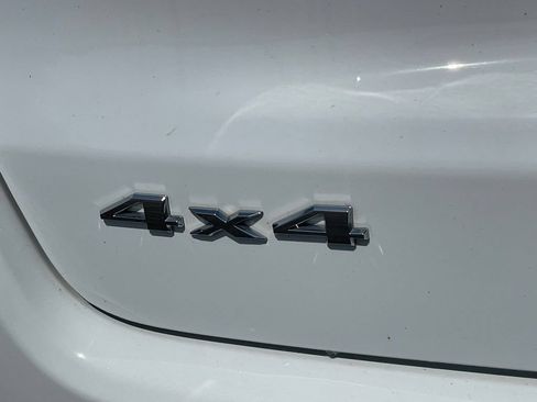 Used 2022 Jeep Compass Limited AWD/4WD image 18