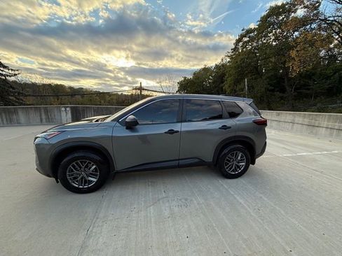 Used 2021 Nissan Rogue S image 7
