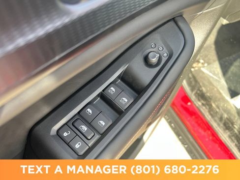 New 2026 Jeep Grand Cherokee Laredo AWD/4WD image 11