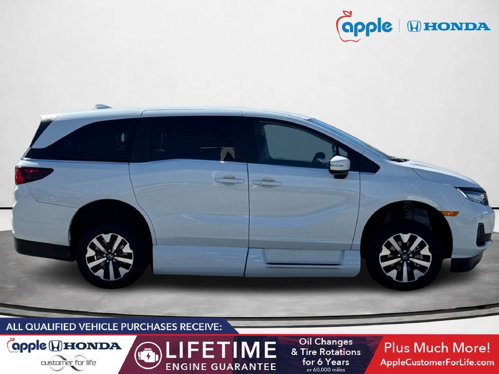 Used 2026 Honda Odyssey EX-L image 2