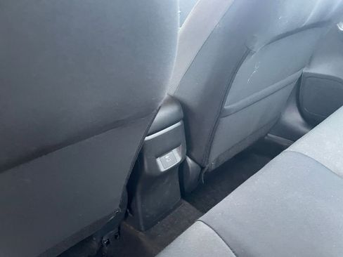 Used 2025 Nissan Versa SV image 23