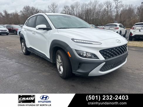Used 2022 Hyundai Kona SE image 1