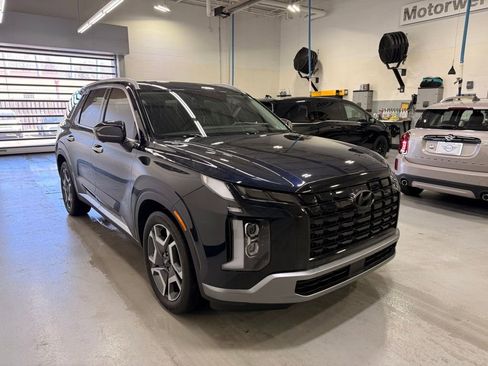 Used 2024 Hyundai Palisade Limited image 7