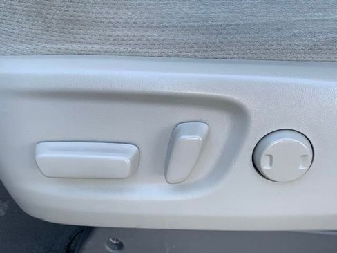 Used 2017 Toyota Sienna LE FWD image 4