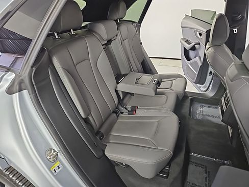 Used 2023 Audi Q8 Premium Plus w/ Premium Plus Package image 20