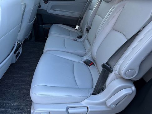 Used 2023 Honda Odyssey EX-L image 8