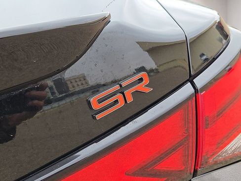 Used 2025 Nissan Sentra SR FWD image 14