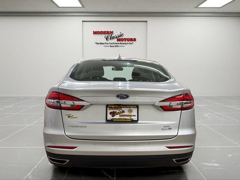 Used 2019 Ford Fusion SE AWD/4WD image 4