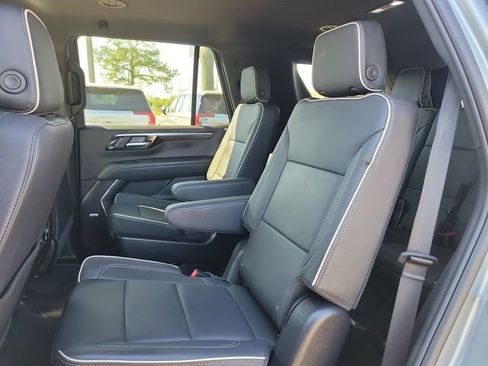 Certified 2025 Chevrolet Tahoe Premier image 16