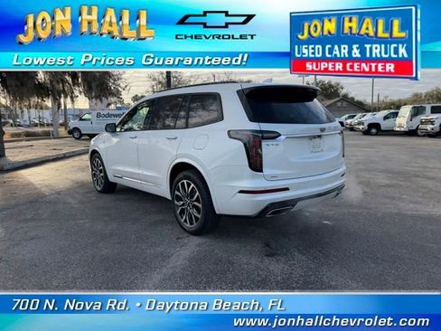 Used 2023 Cadillac XT6 Sport w/ Technology Package image 7