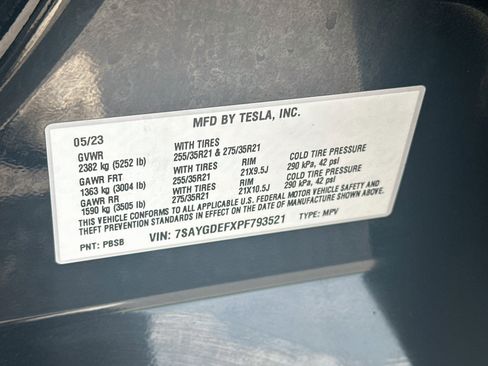 Used 2023 Tesla Model Y Performance AWD/4WD image 12