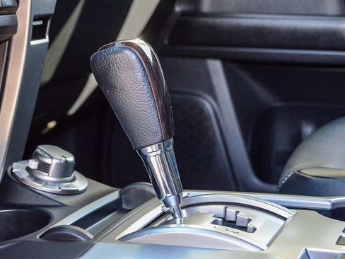 Used 2015 Toyota 4Runner Limited image 24