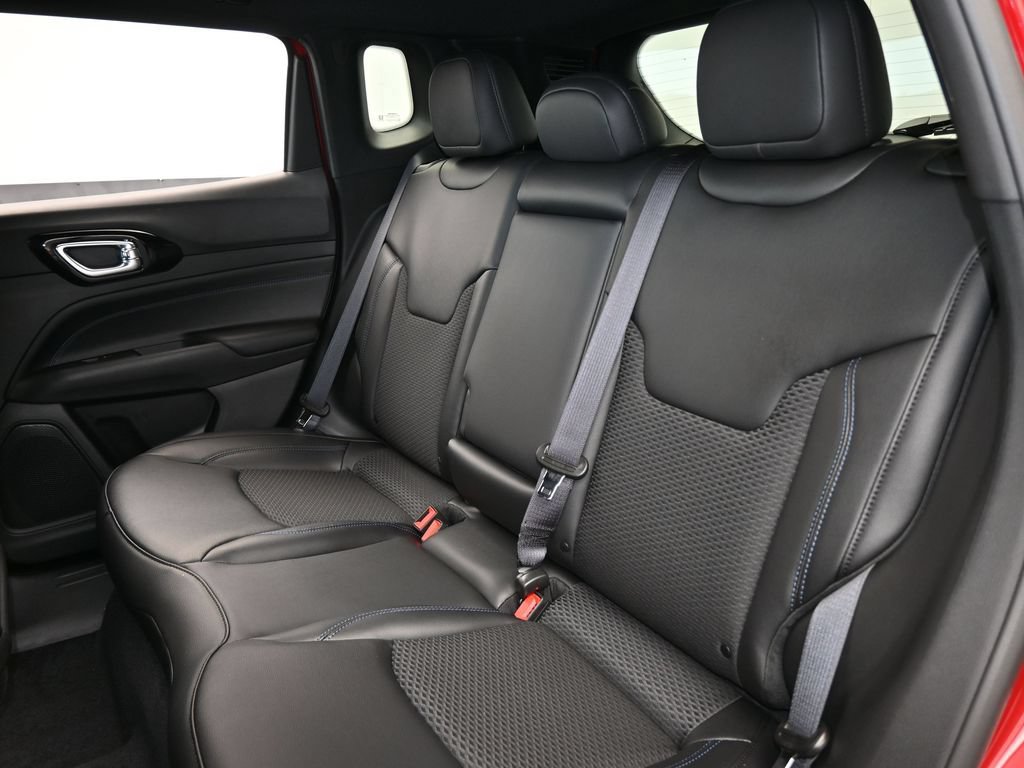 New 2026 Jeep Compass Latitude AWD/4WD image 27