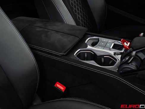 Used 2024 Lamborghini Urus Performante AWD/4WD image 42